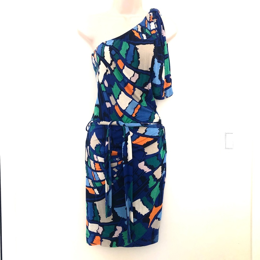 French Connection sz 2 one shoulder minidress